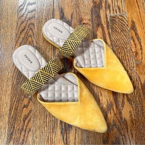 Birdies the Swan cuff suede mules